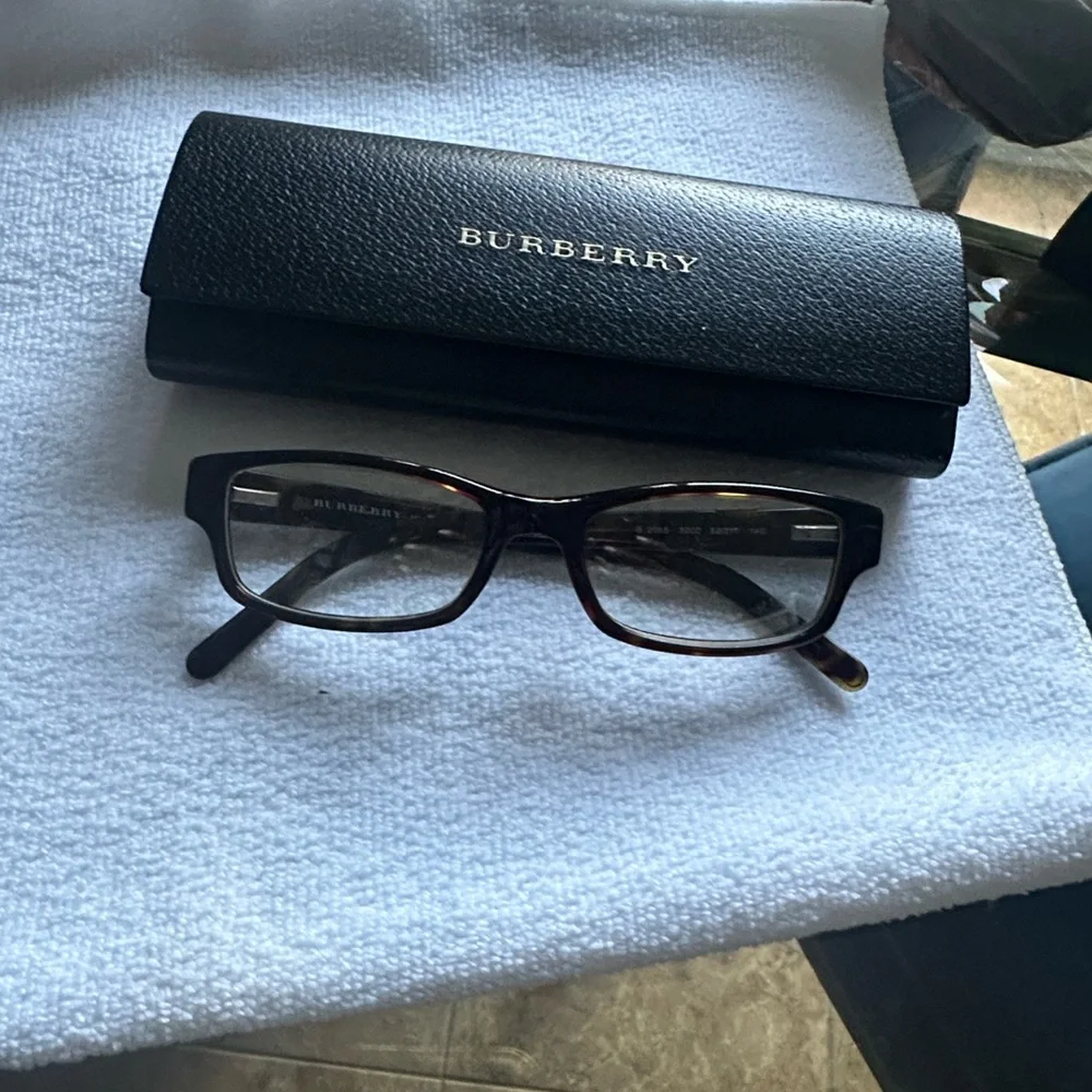 Burberry Kids Tortoiseshell Brown and Black Sunglasses with Logo Case